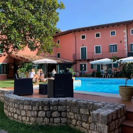 Ciasa De Gahja Hotel 3*